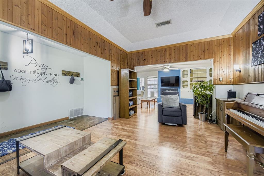 3415 Yellowstone Drive