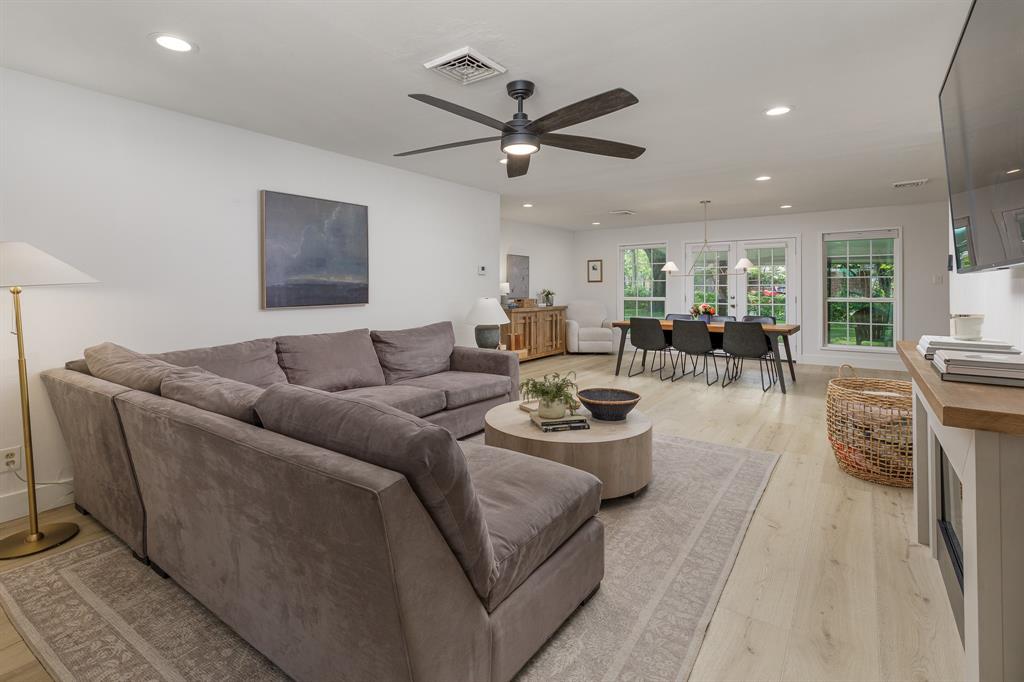1331 Cloverdale Drive