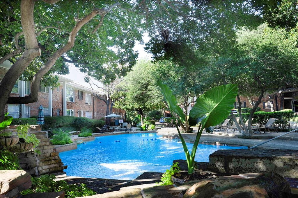 Tanglewood Townhomes Condominiums - Residential