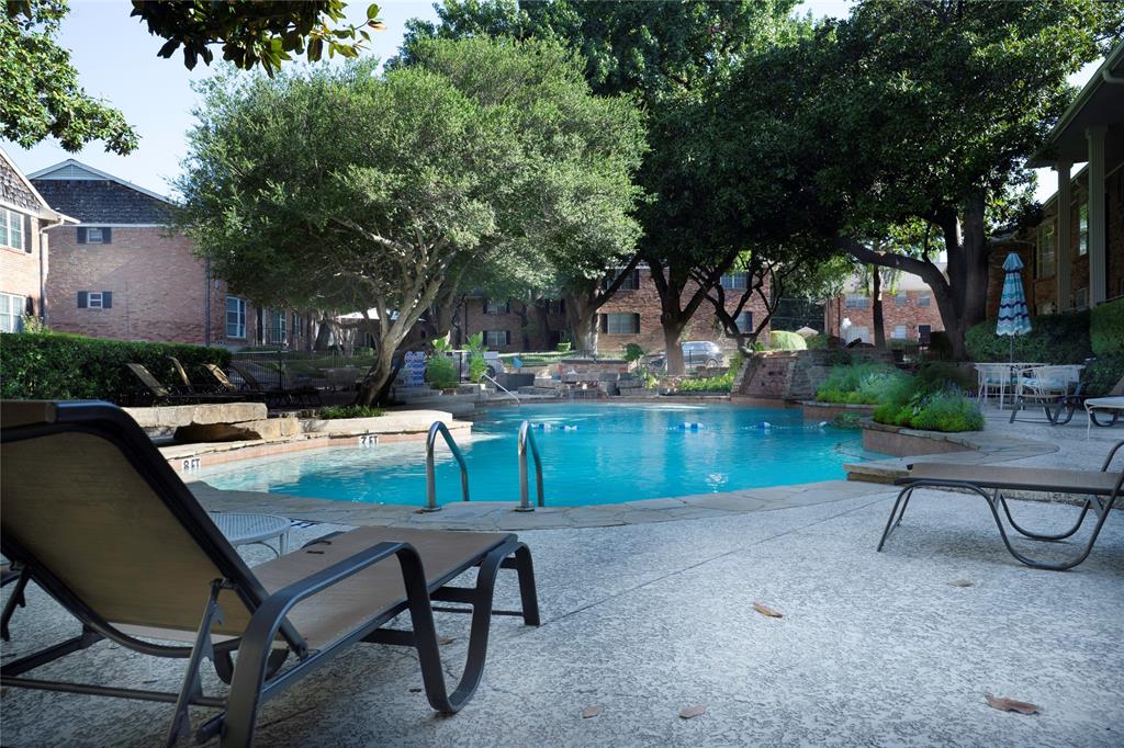 Tanglewood Townhomes Condominiums - Residential