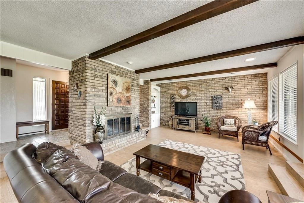 6013 Lantana Lane