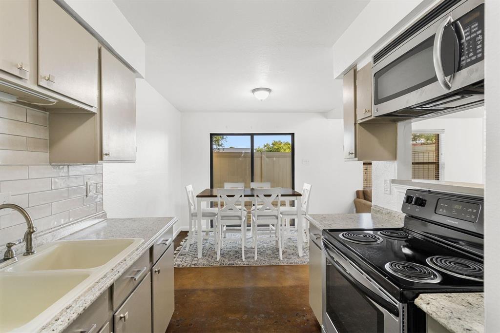 Ridgeline Townhome Condo - Residential Lease