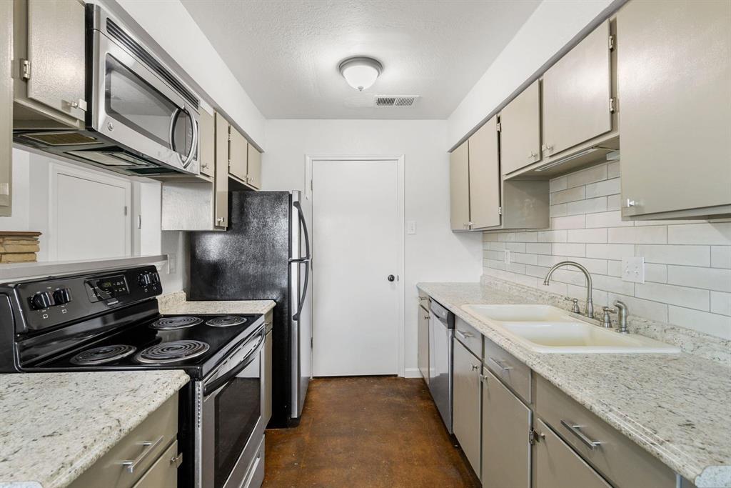 Ridgeline Townhome Condo - Residential Lease