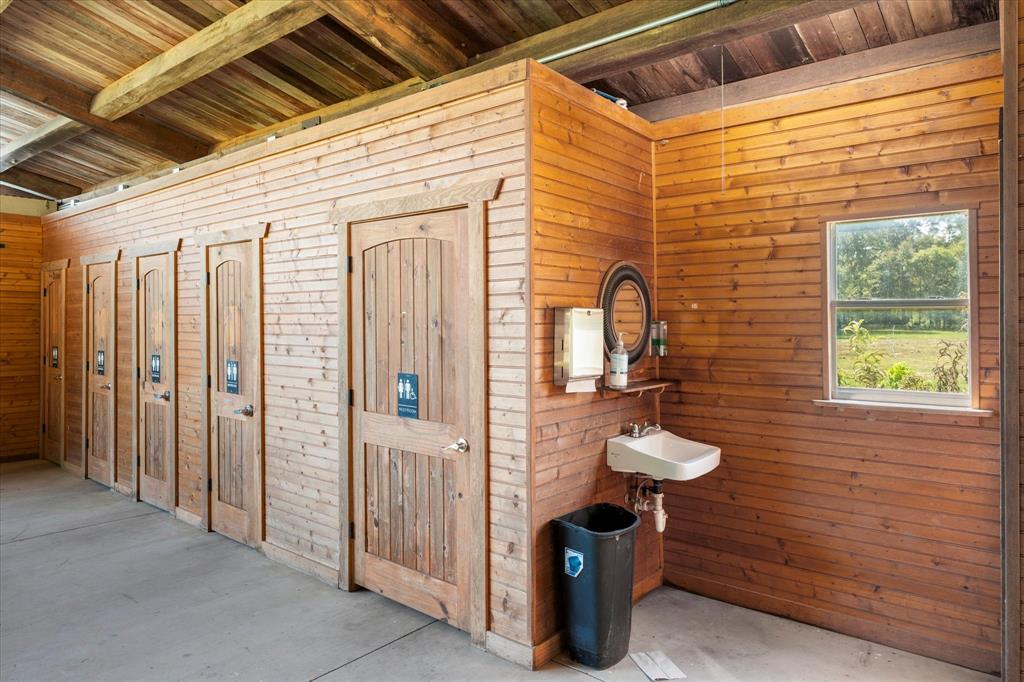 J HUMPHRIES AB 439 - Commercial Sale