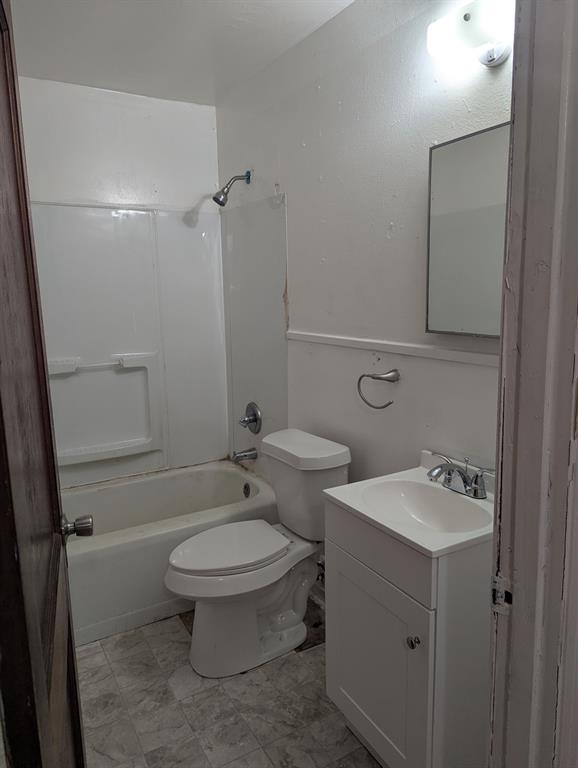 744 W 73rd Street