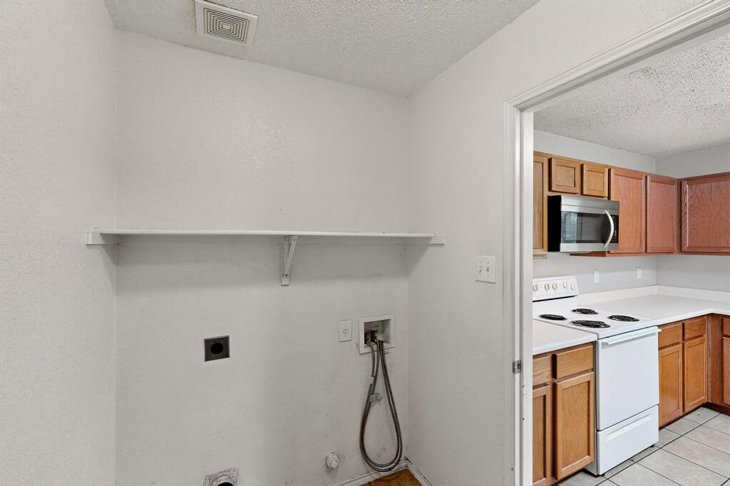 Villages Woodlake Ph 04b - Residential Lease