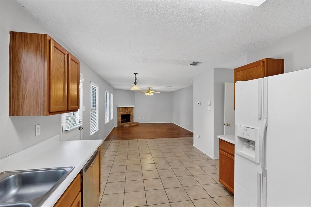 Villages Woodlake Ph 04b - Residential Lease