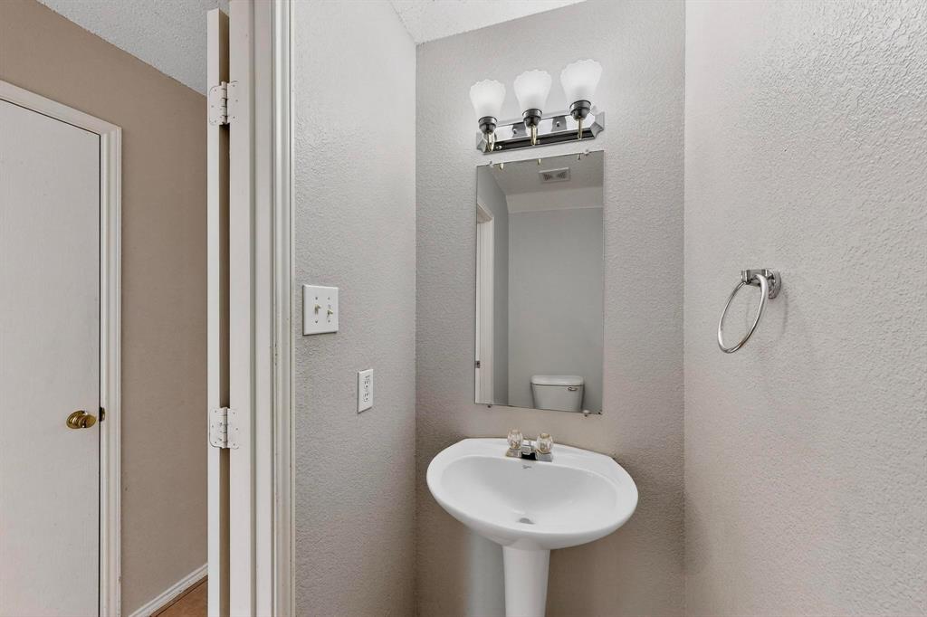 Villages Woodlake Ph 04b - Residential Lease