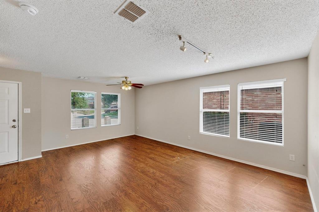 Villages Woodlake Ph 04b - Residential Lease