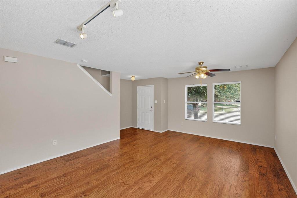 Villages Woodlake Ph 04b - Residential Lease