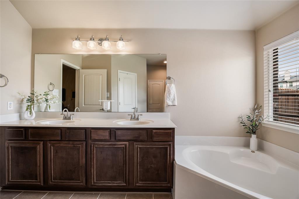 Caruth Lake Ph 6 - Residential