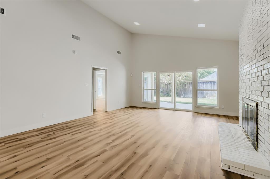 3421 Cross Bend Road