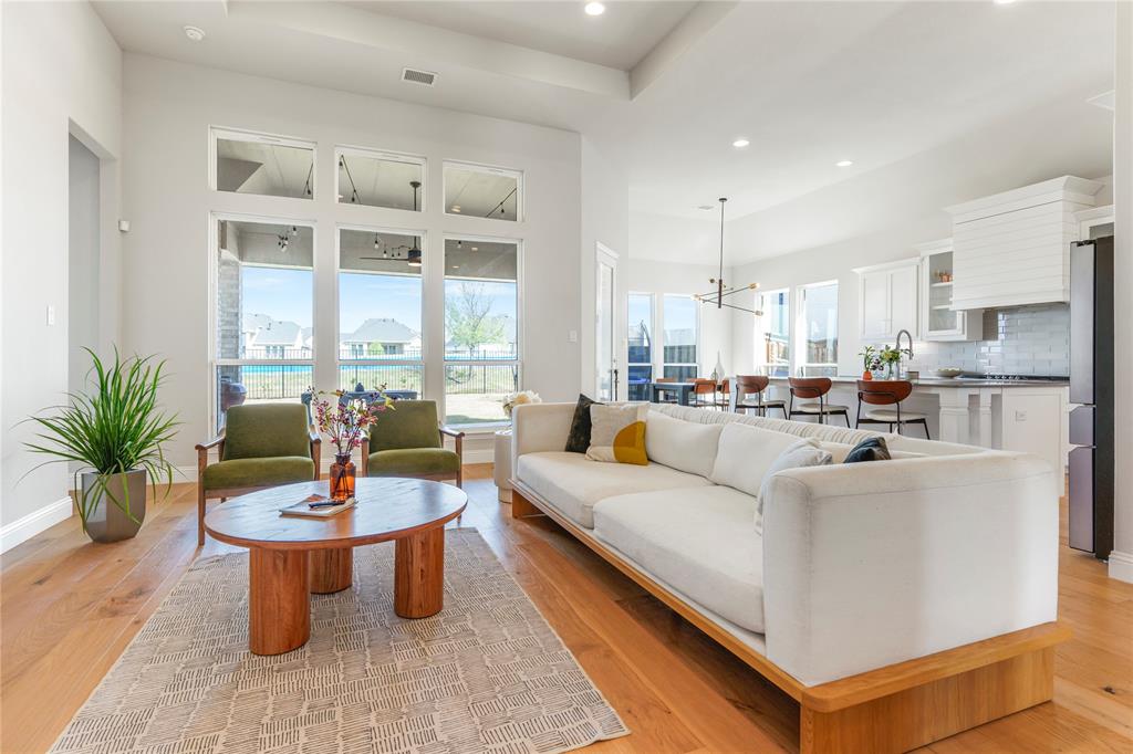 2316 Topaz Drive