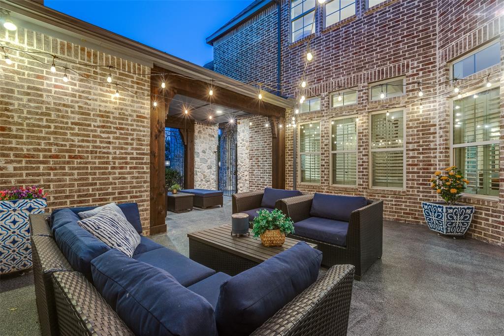 4540 Honeyvine Lane