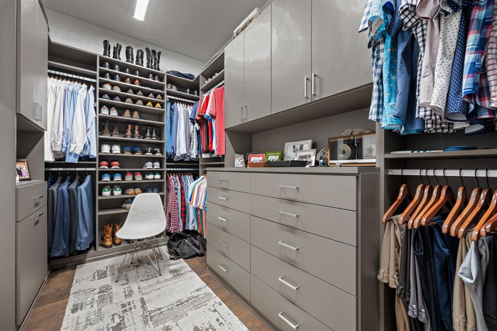 Thirty One Dallas Square #2 - Residential