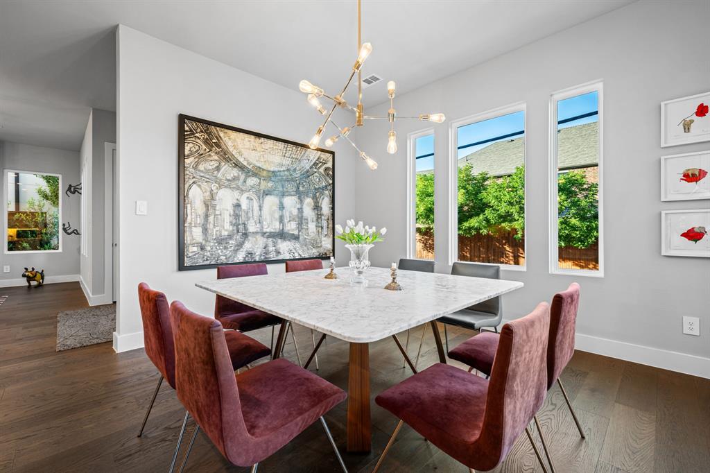 Thirty One Dallas Square #2 - Residential