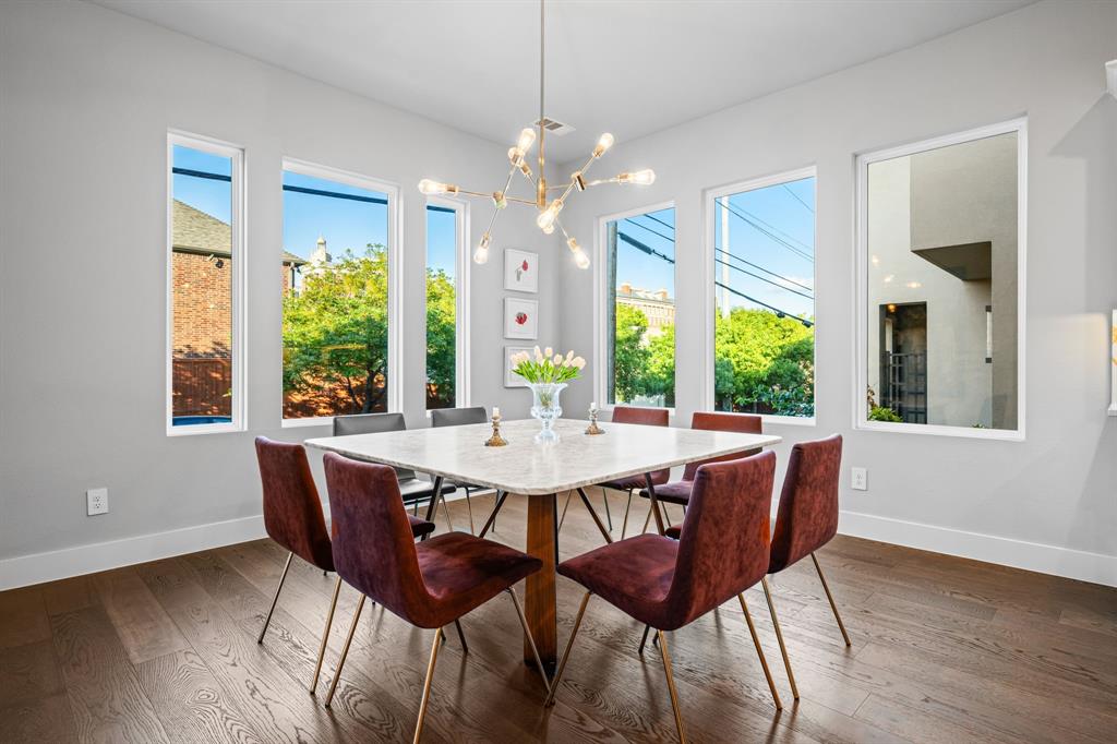 Thirty One Dallas Square #2 - Residential