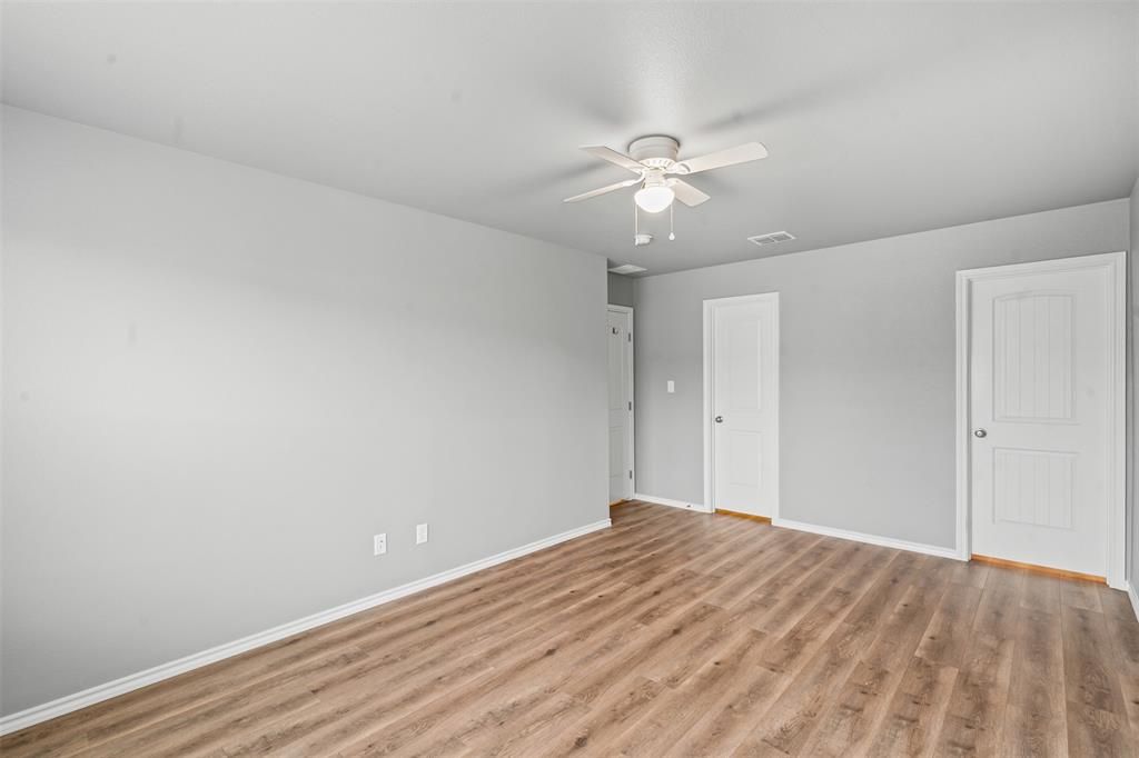 Main Place Ph II - Residential Lease