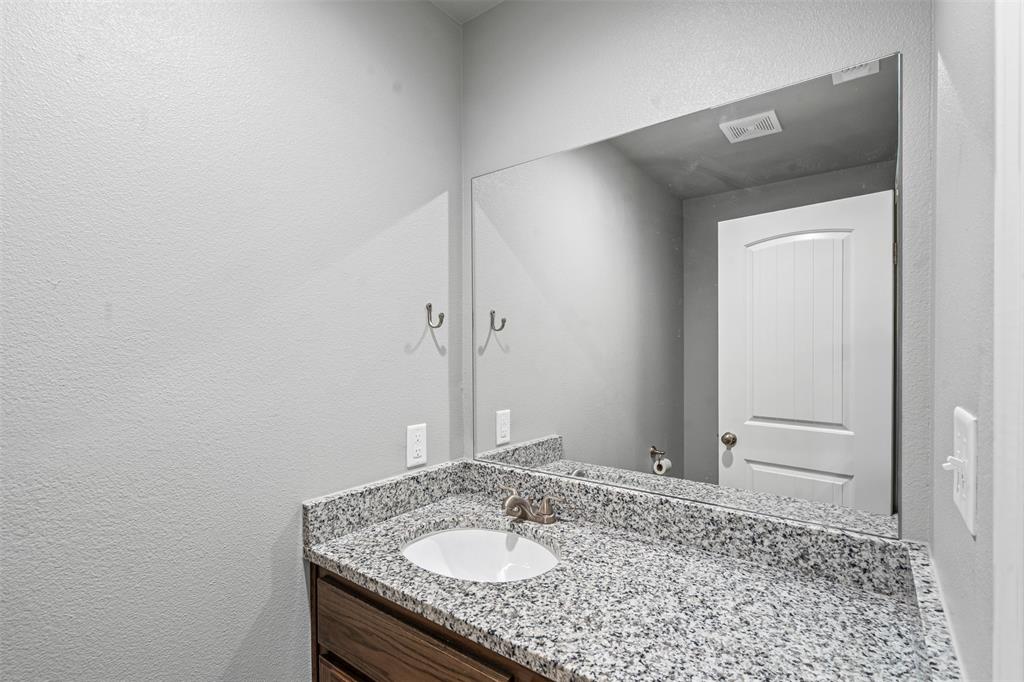 Main Place Ph II - Residential Lease