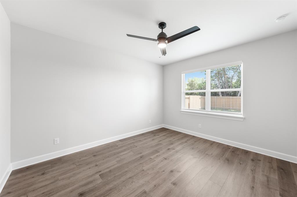 1009 Pecan Place