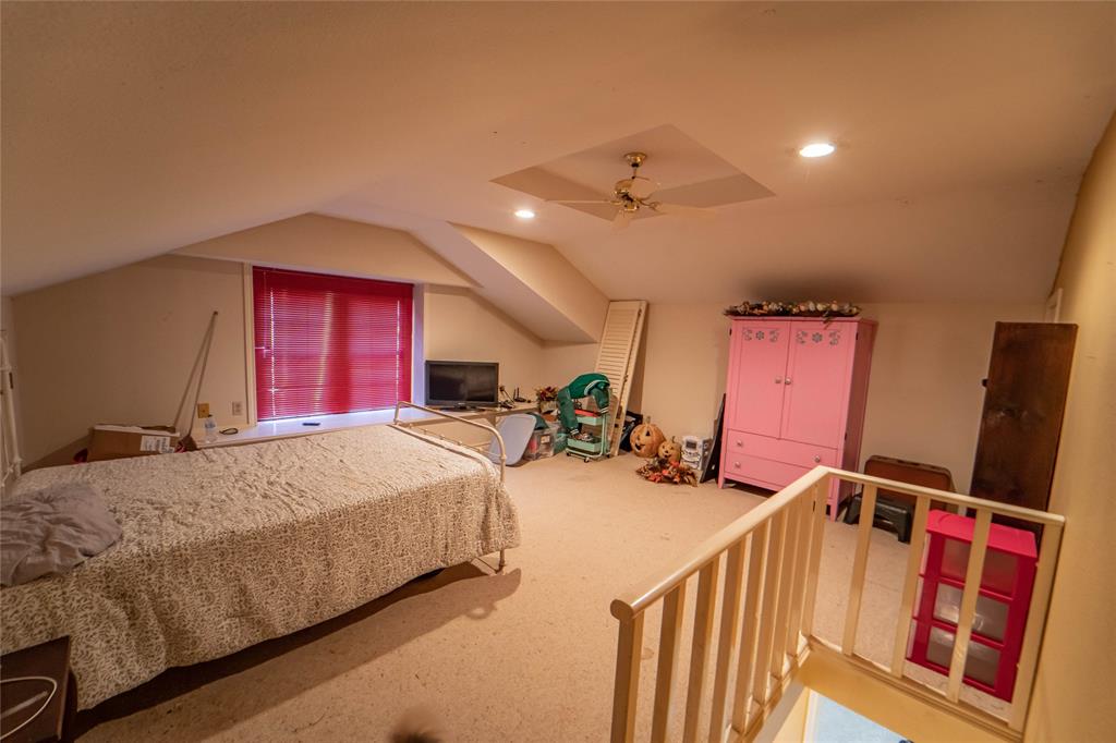 Country Club Estates - Residential