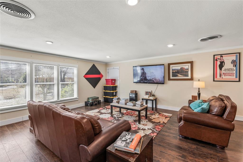 Pineoak Sub - Residential