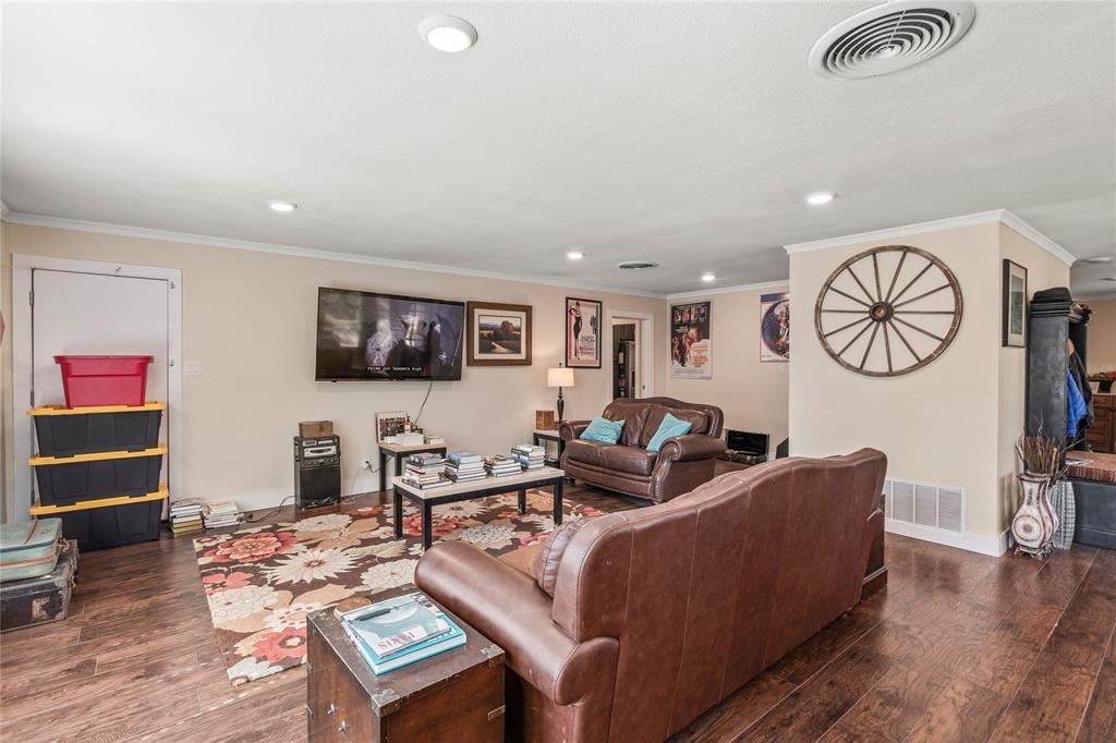 Pineoak Sub - Residential