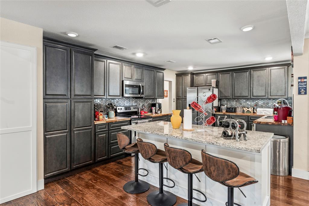 Pineoak Sub - Residential