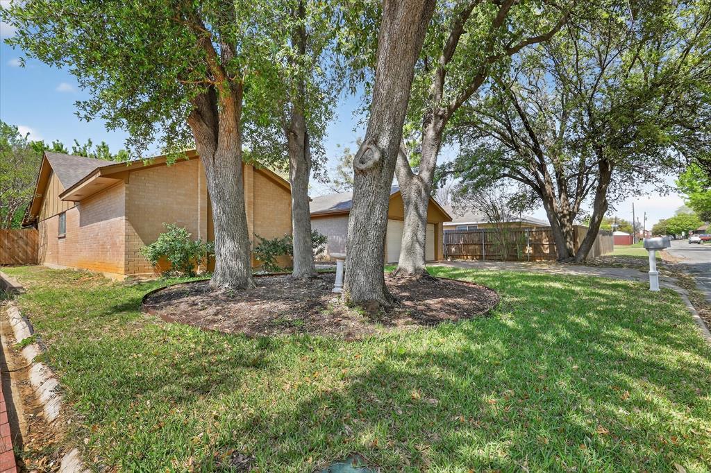 2222 Honey Creek Lane