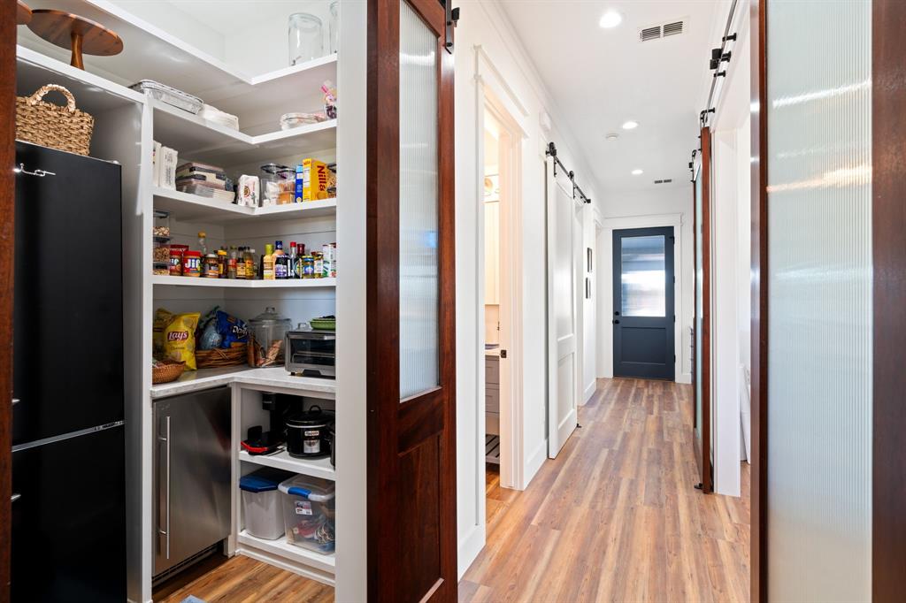 J Jordon - Residential