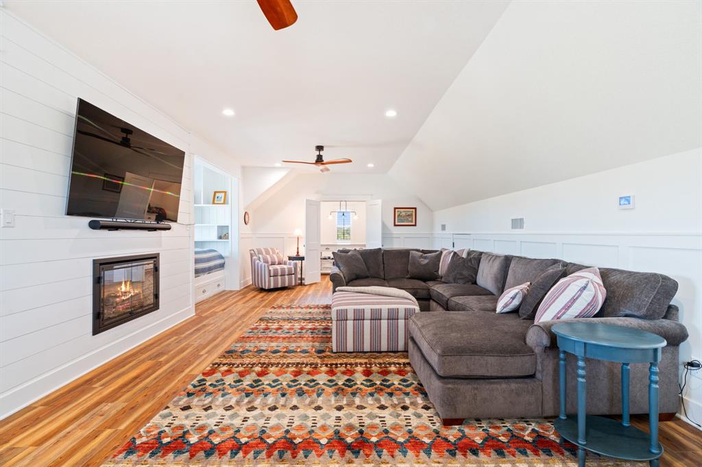 J Jordon - Residential