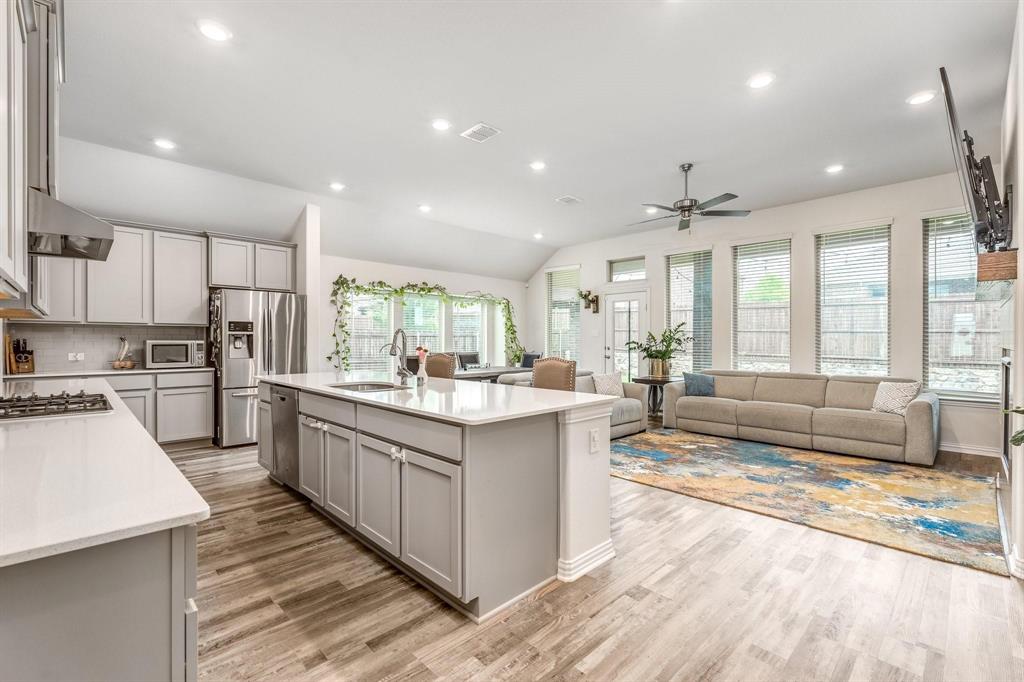 10039 Prairie Drive