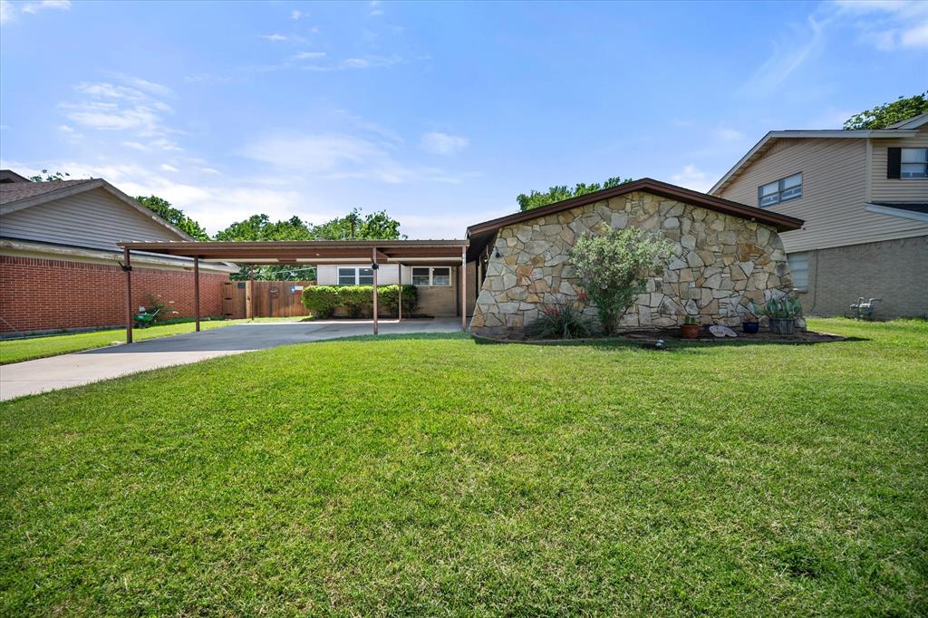 332 Thompson Drive
