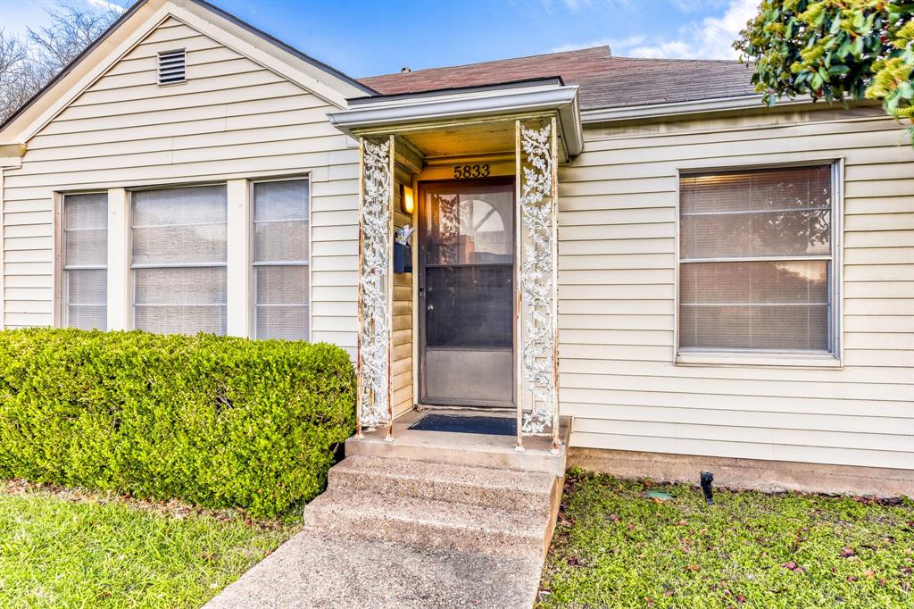 5833 E Mockingbird Lane