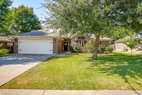 1116 Brown Crest Road Burleson TX 76028