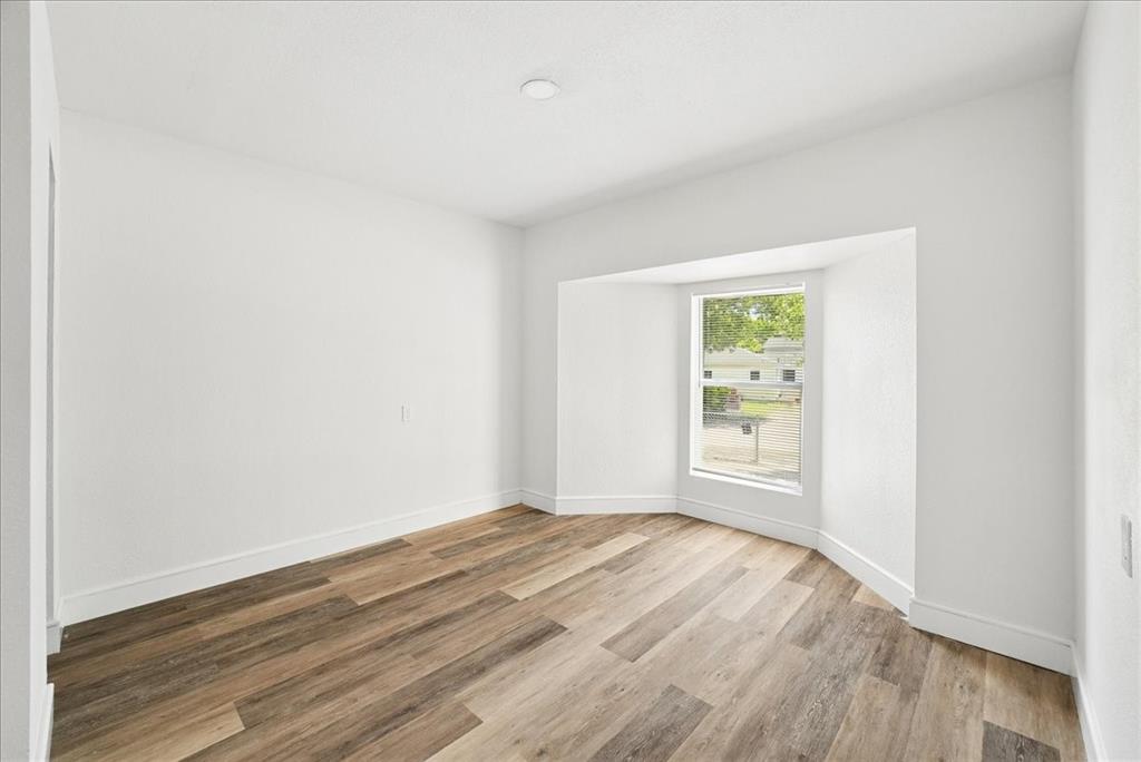 Deerpath Village 03 - Residential