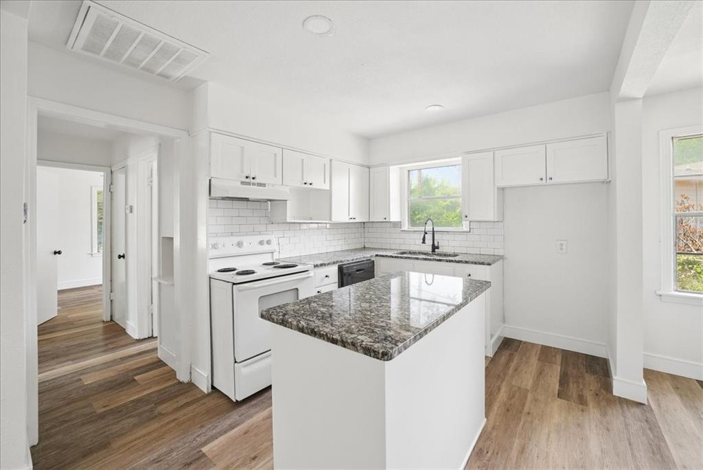 Deerpath Village 03 - Residential