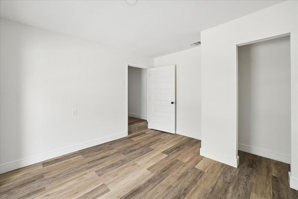 Deerpath Village 03 - Residential