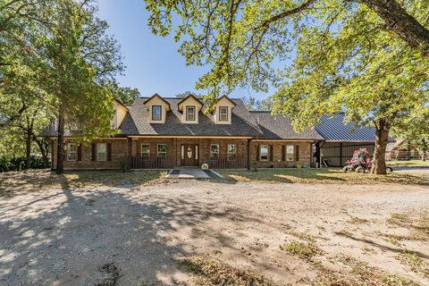 2865 J E Woody Road Springtown TX 76082