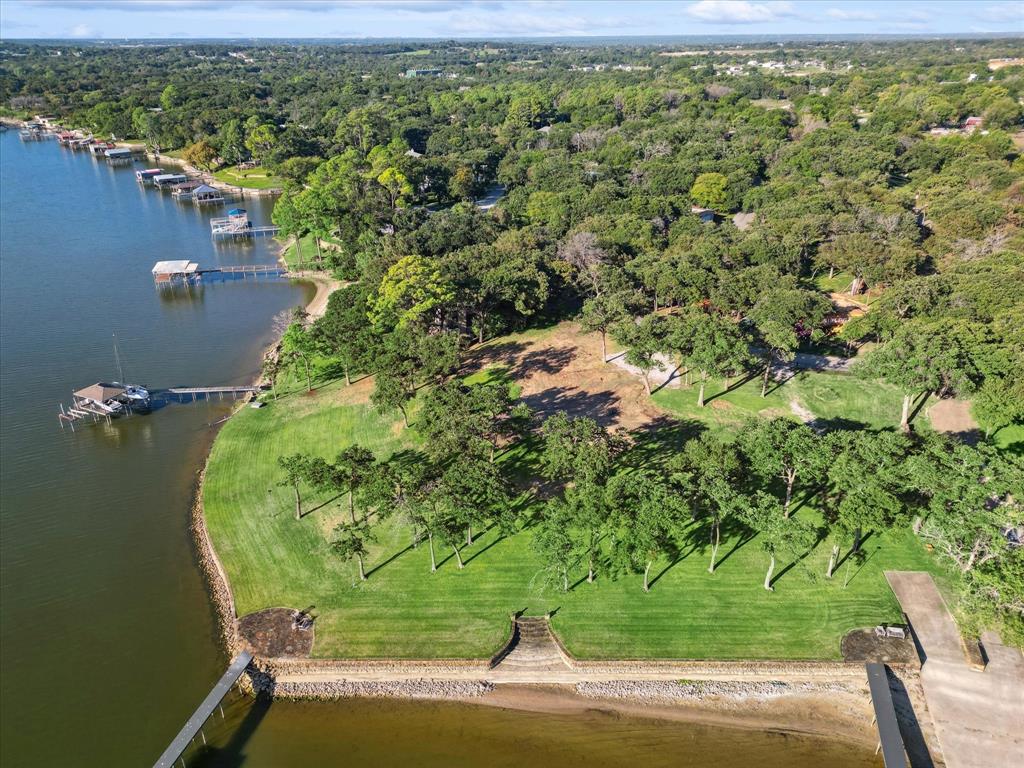 12424 Lake Forest Drive