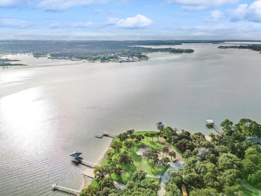 LAKE FOREST ADDITION - Land