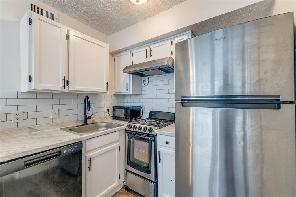 Arlington Oaks Condo - Residential