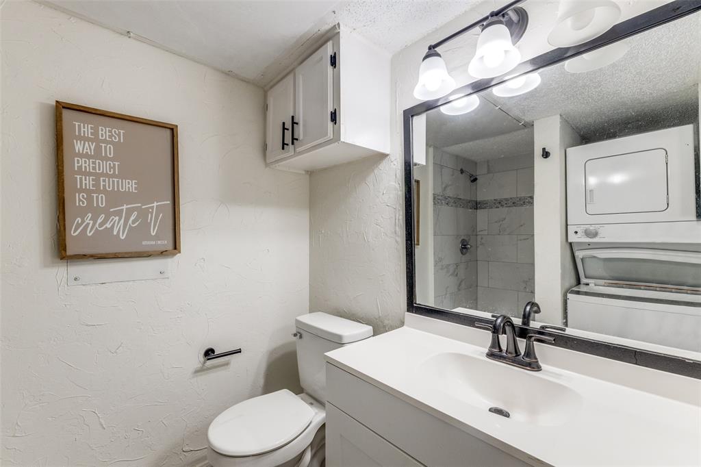 Arlington Oaks Condo - Residential