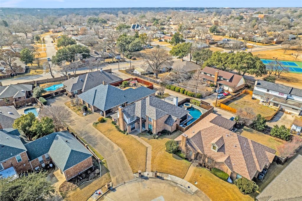 Club Manor - Residential