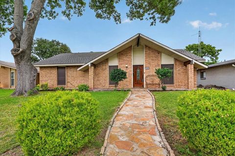 Photo of 3325 High Plateau Drive, Garland, TX 75044 (MLS # 21273640)
