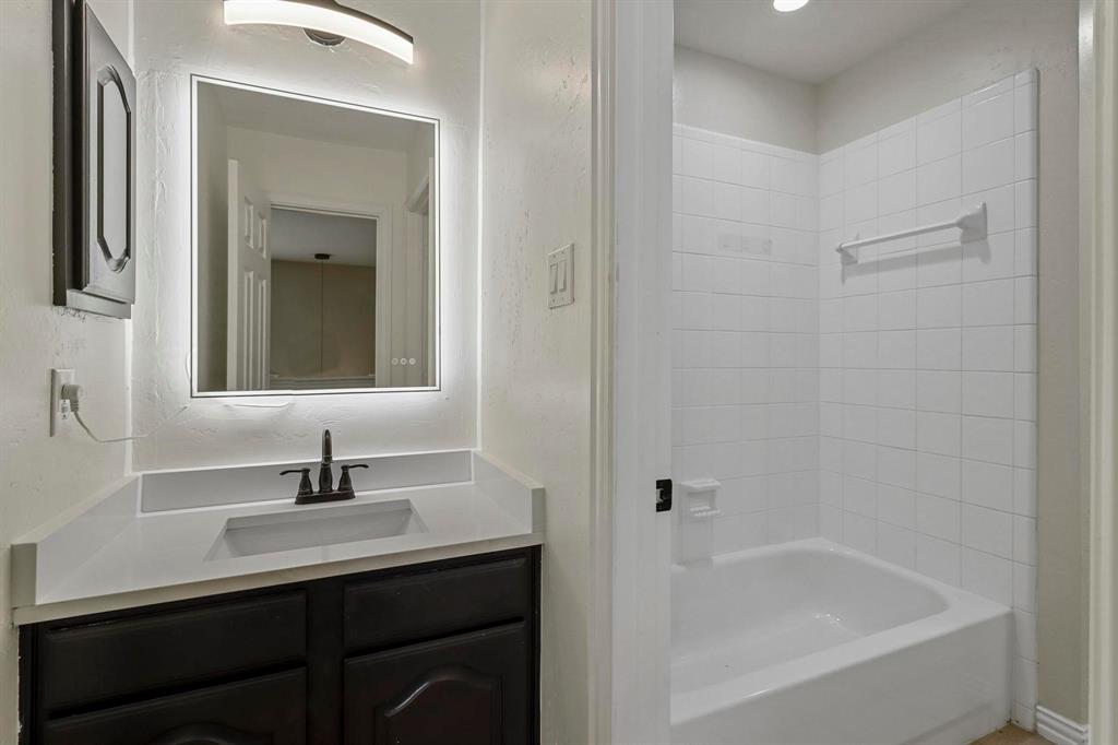 Flower Mound, Texas 75028, United States, 5 Bedrooms Bedrooms, ,3 BathroomsBathrooms,Residential,Active,54703