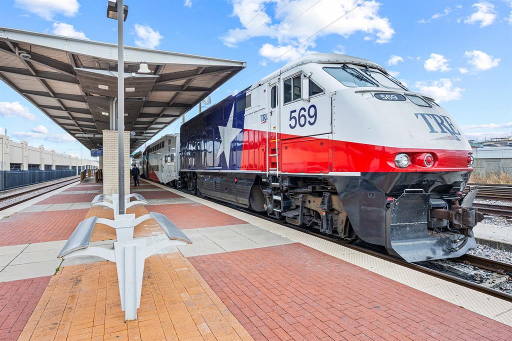 Texas & Pacific Lofts Condo - Residential