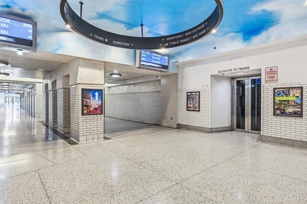 Texas & Pacific Lofts Condo - Residential