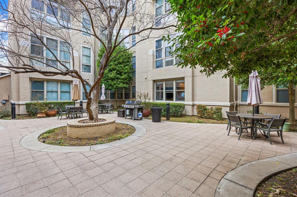 Texas & Pacific Lofts Condo - Residential