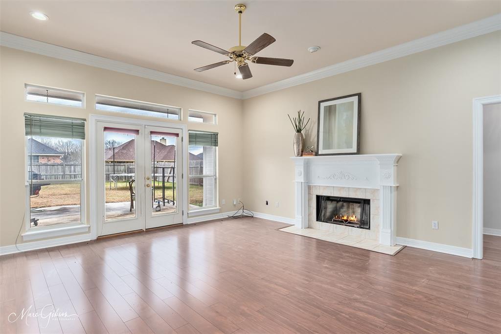 Bossier City, Louisiana 71111, United States, 4 Bedrooms Bedrooms, ,2 BathroomsBathrooms,Residential,Pending,2395